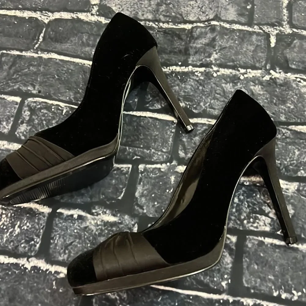 Nina black velvet pumps evening